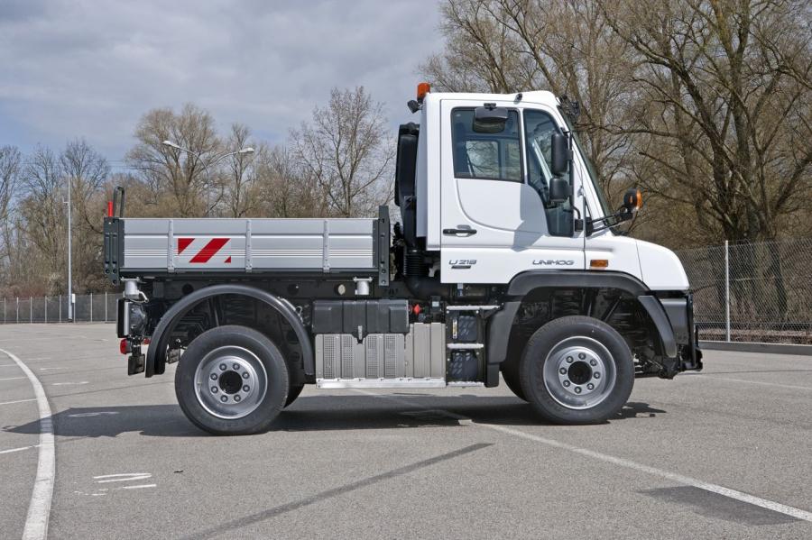  Mercedes-Benz Unimog 2013 года  (фото 40 из 64)